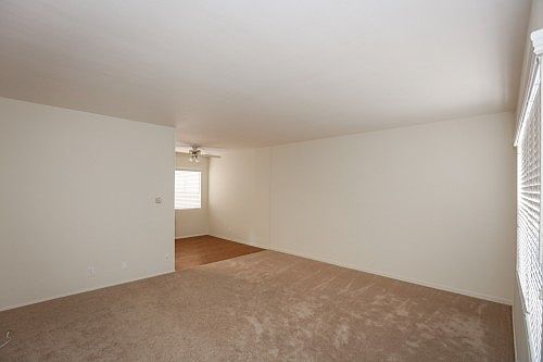3rd image of 13418 Moorpark St APT 2