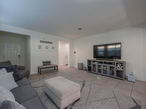 3rd image of 9820 W Getty Dr
