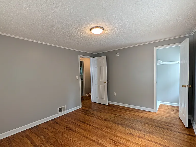 Diamond Ridge Apartments — Photo 12