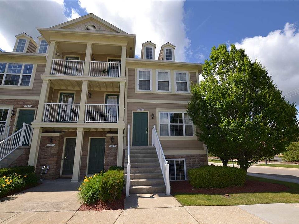 1st image of 100 Park Green Dr #1