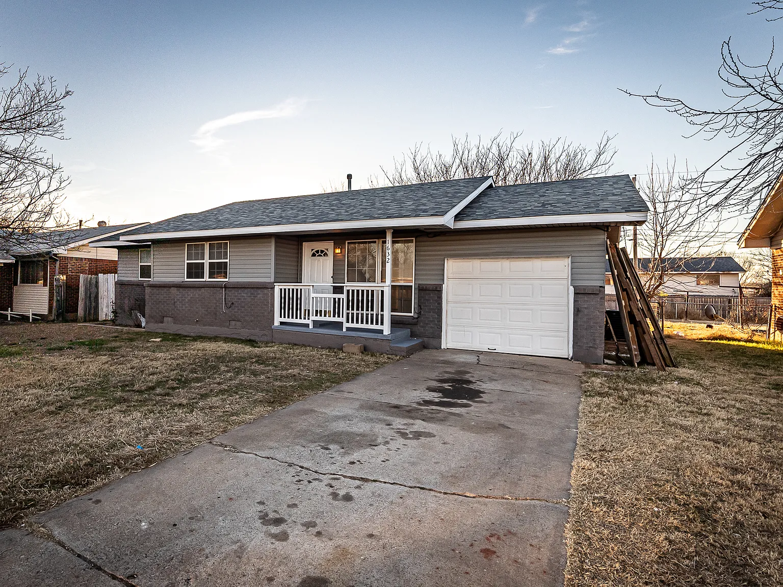 3 bed, 1000 sqft, $1,195 — Photo 2
