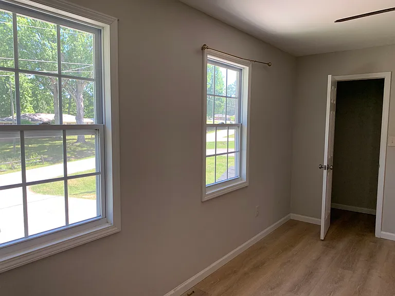 363 Rothell Rd — Photo 8