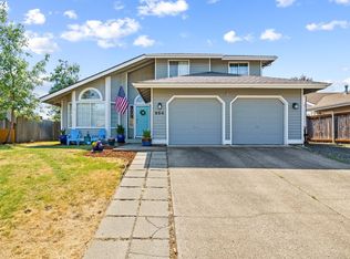 954 S 44th St, Springfield, OR 97478
