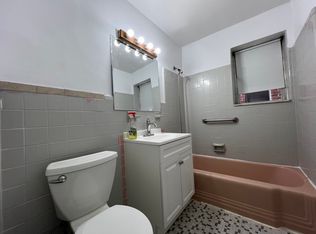 275 Hoym St APT 3F, Fort Lee, NJ 07024