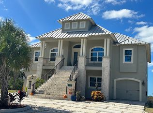 1064 Osowaw Blvd, Spring Hill, FL 34607