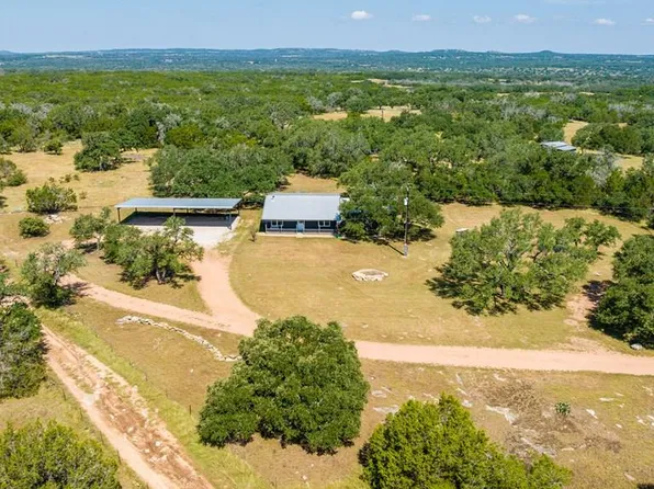 713 W Ranch Rd #1320, Johnson City, TX 78636