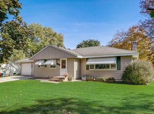 1620 Fountain Ln N, Plymouth, MN 55447