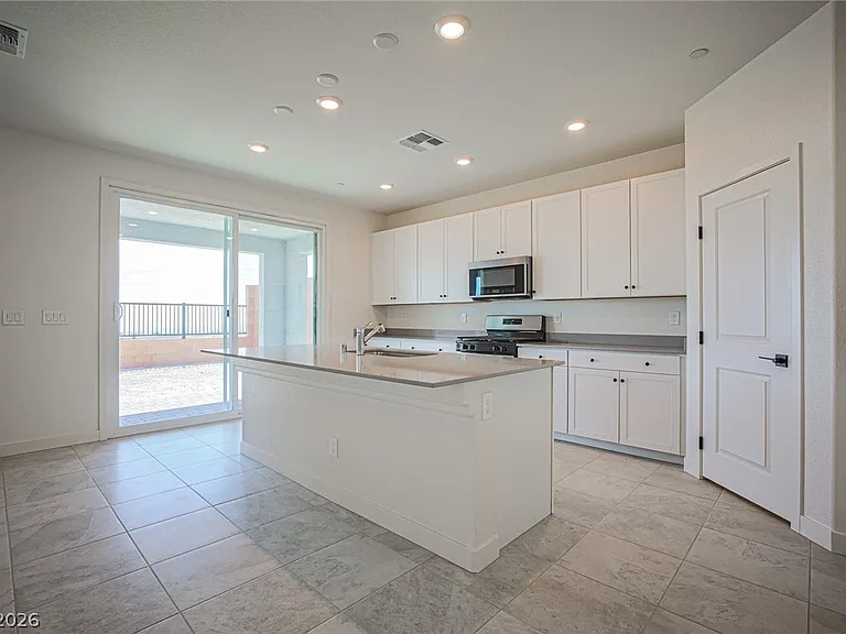 5644 Hill Spire St — Photo 16