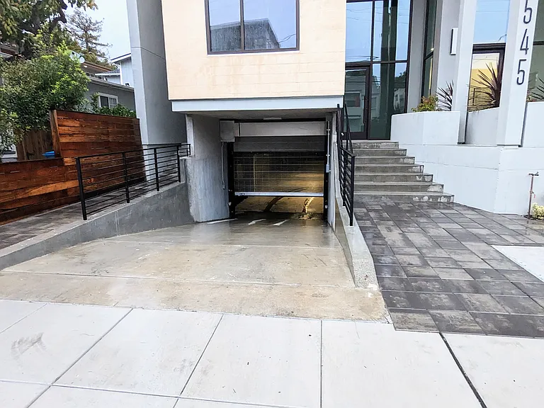 Walnut St — Photo 11
