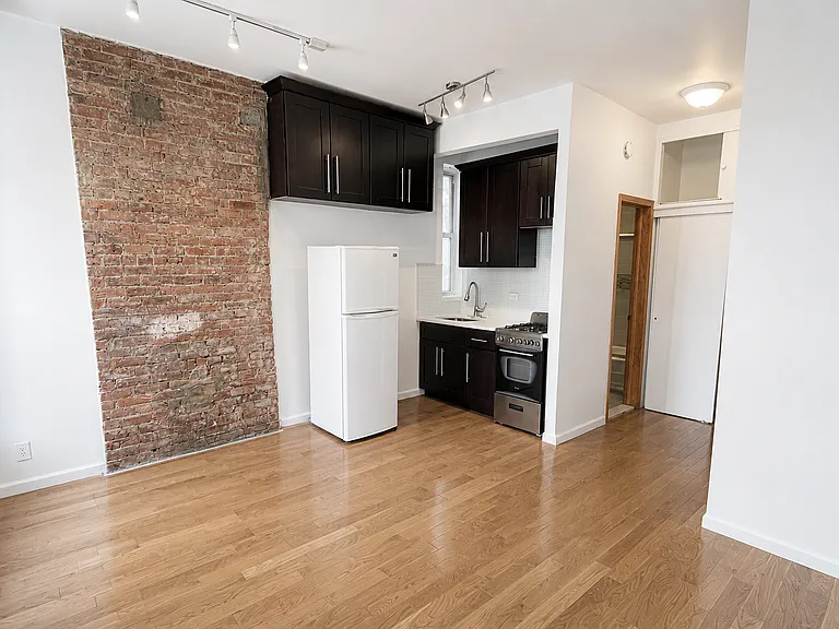38 Orchard St #2I — Photo 3