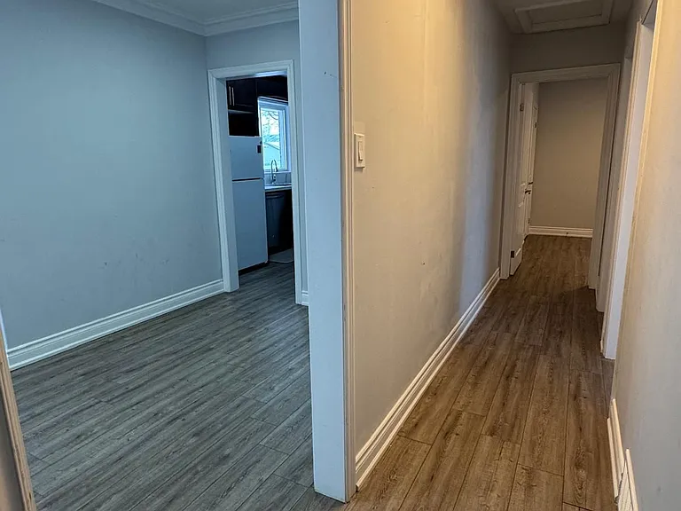 1467 Oxford St — Photo 15