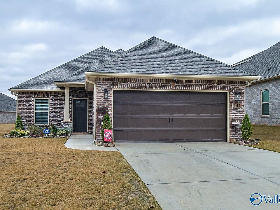 1st image of 147 Midpark Dr