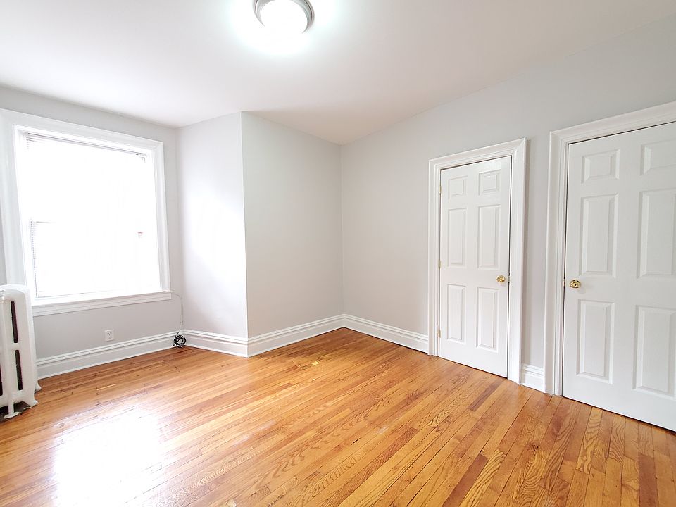 2nd image of 30 Kensington Ave #30E