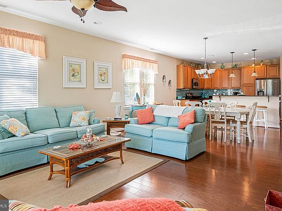 3rd image of 32105 Arbor Dr Unit 43