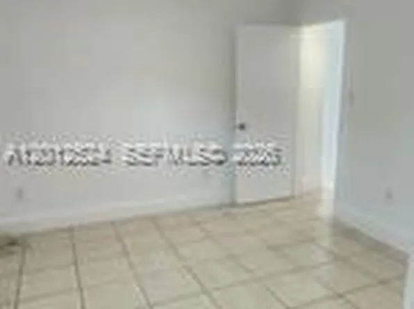1074 NW 27th St, Miami, FL 33127