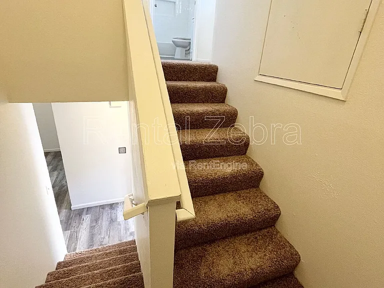 244 W 19th St #B — Photo 6