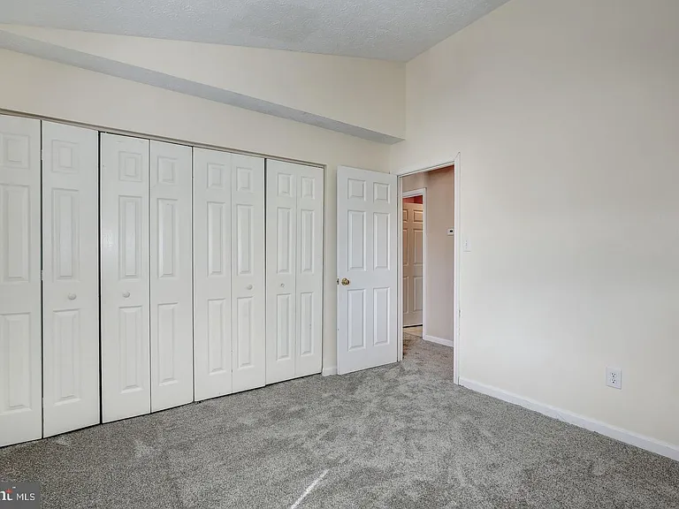 2106 Whitehall Rd #2D — Photo 28