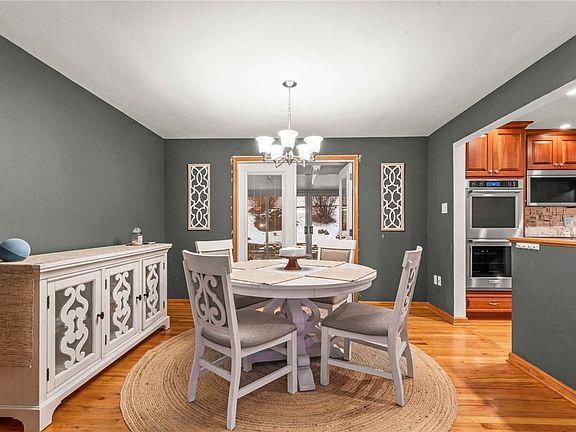 5th image of 651 Alpine Dr