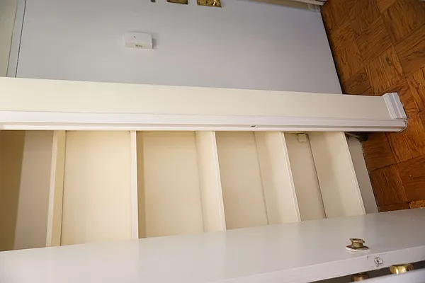 Rented by Manhattan Apartment Organization | media 48