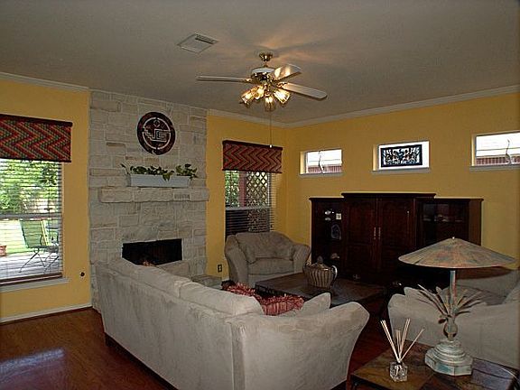 5th image of 3818 Hillbrook Dr