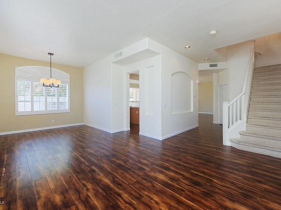 3rd image of 1355 W Park Ave