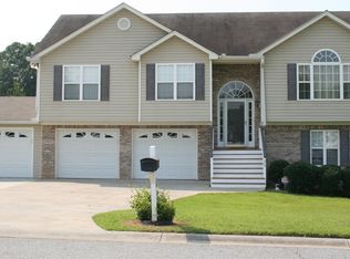 20 Mill Rock Dr, Cartersville, GA 30121