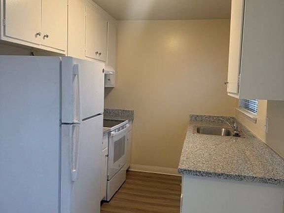 4th image of 1151 Village Dr #12