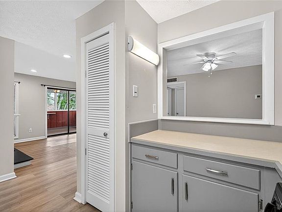 4th image of 204 Wynnes Ridge Cir SE