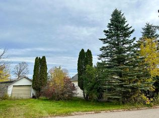 412 6th St, Goodman, WI 54125