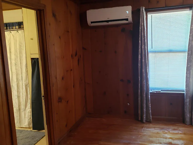 1219 Jefferson St — Photo 7