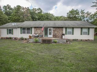 176 Old Pluto Rd, Shady Spring, WV 25918