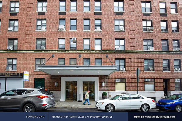 Rented by The Blueground | media 77