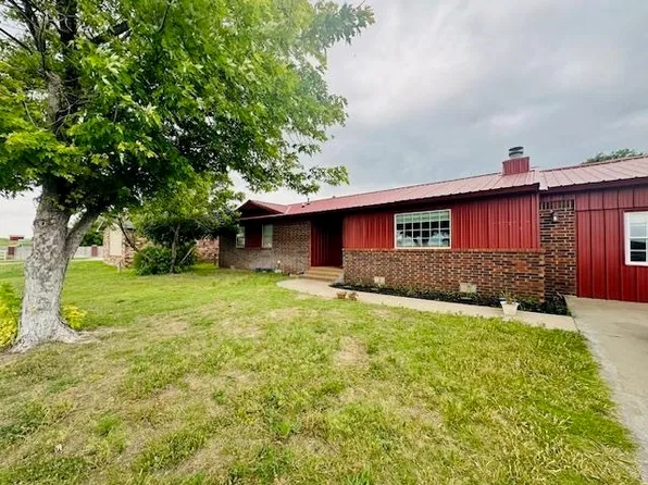 1115 S Ellis St, Shattuck, OK 73858