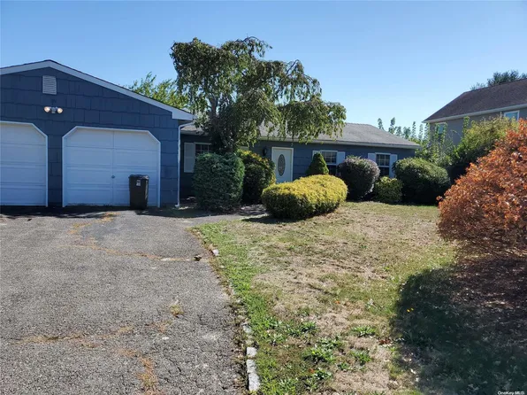 7 Austin Street, Bellport, NY 11713