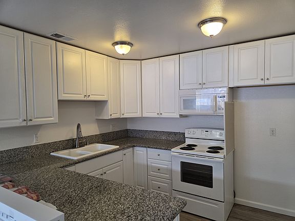 5th image of 10994 Hirschfeld Way
