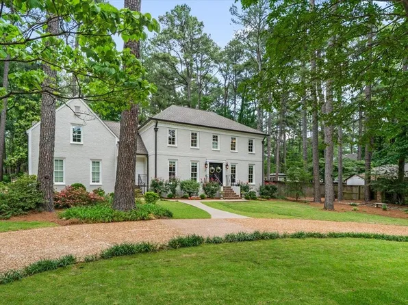 8300 Beekman Pl, Germantown, TN 38139