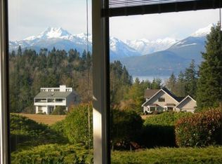 11150 Mountain Vista Cir NW, Bainbridge Island, WA 98383