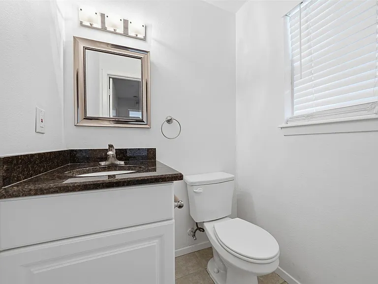 9005 Blue Quail Dr — Photo 31