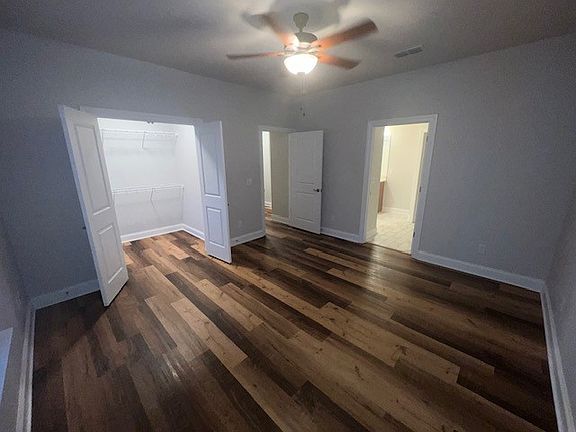 5th image of 711 Ewing Blvd Unit A