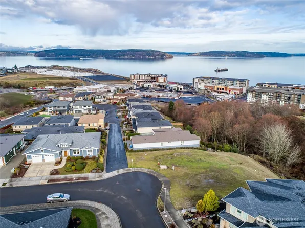4915 N Villard Street, Ruston, WA 98407
