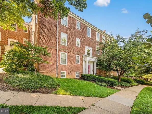 3860 Rodman St NW APT C225, Washington, DC 20016