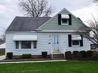 31680 Densmore Rd, Willowick, OH 44095