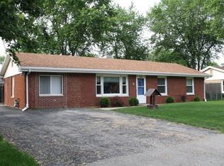 1725 Pinewood Ln, Joliet, IL 60433