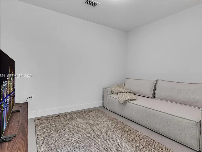 700 NE 24th St #1203 — Photo 23