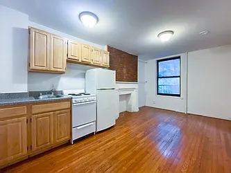 Rented by City Connections Realty