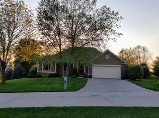 11173 Club View Dr, Saint Joseph, MO 64505