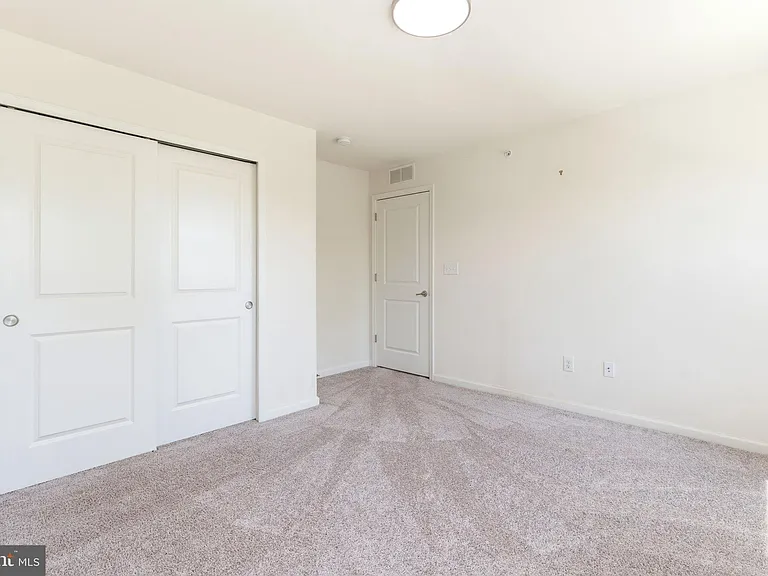 423 Barclays Way — Photo 31