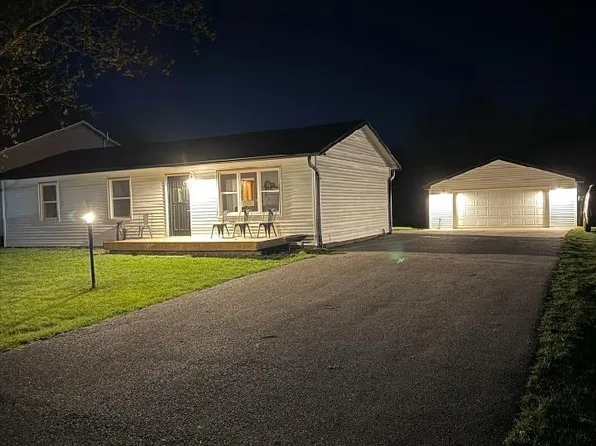 9509 W Littlefield Dr, Mapleton, IL 61547