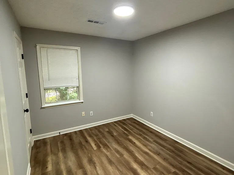 330 Main St #10 — Photo 14