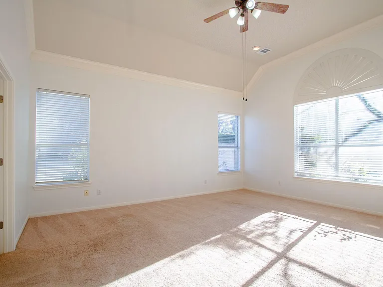 31 Lost Meadow Trl — Photo 19